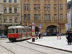 In Prag fährt die Straßenbahn gerne....