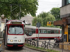 Ein GT8N an der Bedarfswendeschleife am "Schwabentor". Der obere Teil der K.Josephstraße war wegen der Sanierung der Schienentrasse gesperrt.
