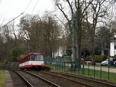 Oberursel Bahnhof Richtung Bommersheim unter der DB Strecke hindurch