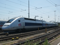 TGV in voller Länge in F-Griesheim II