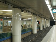 An der Station Zoo trennen sich die Wege der Linie U7 und U6 wieder