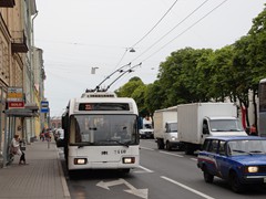 Ein Niederflur AKSM-321 von Belkommunmasch