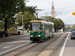 Hochflurzug Typ Nr II / MLNRV mit nachträglich eingebautem niederflurigen Mittelteil