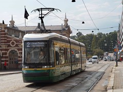 ...an der Markthalle vorbei....