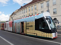 CAF Wagen 519 mit Vollwerbung