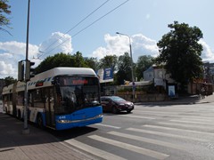 Verstärkt durch Solaris Trollino 18