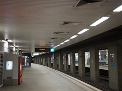 Ungewöhnlich leer, der Bahnsteig der A-Strecke an der Hauptwache