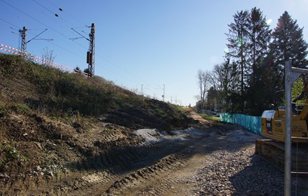 Der Blick Richtung Eschersheim im Jahr 2020. Etwa hier ereignete sich in den 70iger Jahren ein Eisenbahnunglück in das ein Güterzug involviert war