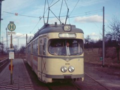 N 816 auf der Linie 13 abfahrbereit in Berkersheim