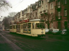 Ein L ka Zug der Linie 11 am Prüfling