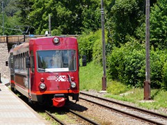 Einfahrt Wagen BDe 4/8 23 in Klobenstein