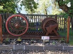 Der Zahnstangenantrieb von der Seite...