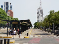 Auch in Buenos aires, wie überall in Südamerika sind Metrobusse ....