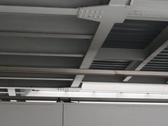 Die Linie 6 hat Oberleitung...