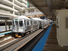 In der Station Adams / Wabash ein Zug der Green Line