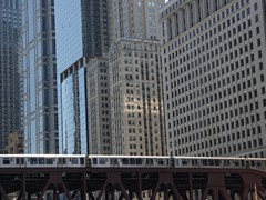 Noch ein paar Blicke von unten auf die "Loop"