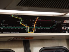 Die "Yonge-UniversityLine" bildet ein U und wird von der "Bloor-Danforth-Line" gekreuzt.