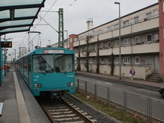 Ein merkwüriges Gespann. Ptb 711 schleppt U352 vermutlich nach Eckenheim