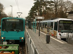 Die Station hat nur zwei Gleise