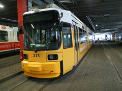 Wagen 213 6xNfGlTwZR im Depot der MVG