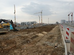 Noch ist kaum zu erkennen, dass hier einmal eine Gleistrasse sein wird.