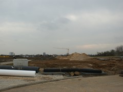 Trennfolien für die verschiedenen Schichten des Unterbaus der Trasse.