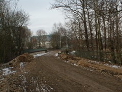 Die alte Trasse. Nun ist Platz für die neue Trasse Richtung Norden / Riedberg.