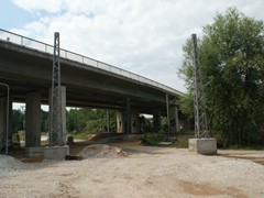 Hier wird die Strecke Richtung Riedberg an die Taunusbahn anschließen.