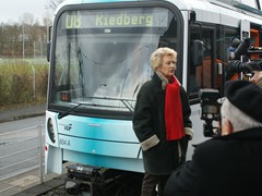 Jetzt mach schon Petra, es ist kalt.