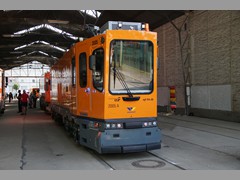 Auch der aus K-Wagen gebaute Schleifzug hat ausgedient. Hier der Neue