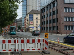 ...durfte nur in Schrittgeschwindigkeit befahren werden.