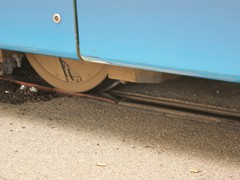 Details einer Überfahrt der Weiche mit S-Wagen 232