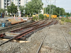 Der südliche Gleiswechsel. Im Hintergrund ein U6 Kurs bei der Wende.