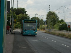 Er beginnt an der Station der Linie 60 an der Heerstraße.