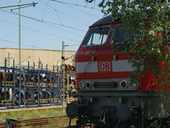 218 477-8 versteckt sich in F-Griesheim