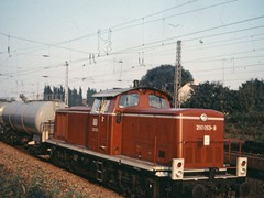 V290 053-8 mit einem Sammler in F-Bonames