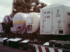 Werbung für Haus zu Haus" auf der Schiene