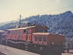 1020 der ÖBB in blutorange Lackierung
