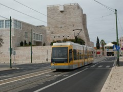 Die Linie 15 E folgt dem Lauf des Tejos