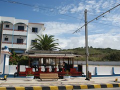 Der zweite Wagen dient als Fahreraufenthaltsraum