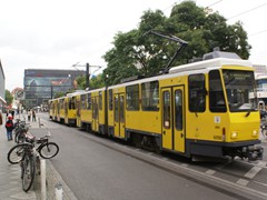 Wende hinter dem Bahnhof Alexanderplatz
