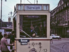  ST6 am Hauptbahnhof 197x