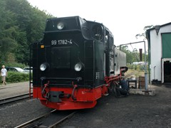 Bevor es wieder nach Binz zurückgeht, sind einige Pflegearbeiten durchzuführen wie schmieren und Wasser auftanken.