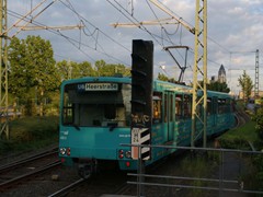 Der U6 Kurs fährt nun zur Wendestelle am Schönhof...... Hier ist das Signal noch dunkel.