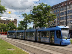 R 3.3 2207 in der Zufahrt zum Stachus