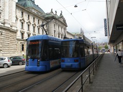 S1.4 2304 und R2.2b zwischen Bahnhof und Stachus