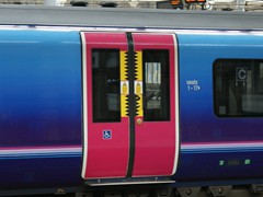 Ob diese Zähne Türaufreißer abhalten?