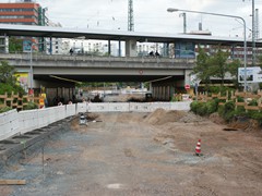 Blick zur S-Bahn Station "Stresemannallee".