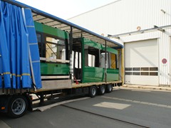 Angelieferte Wagenkästen zur Weiterverarbeitung
