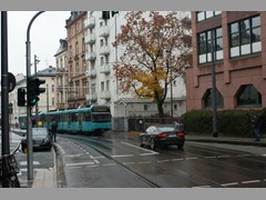 Dieses gemischte Dopper, U-4 / U-5 Wagen verschwindet gleich im Tunnel über die Rampe....